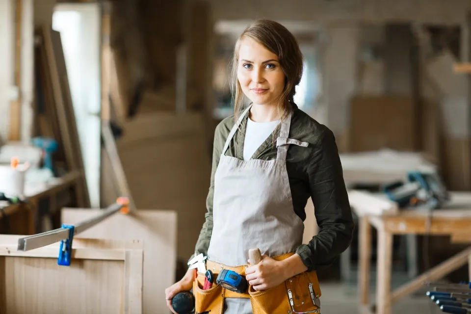 Health and Life Insurance Solve Safety Concerns in Home Repair Businesses